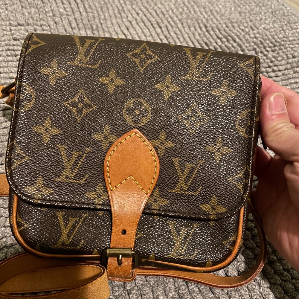 Authentic GUC Louis Vuitton Cartouchiere Shoulder/crossbody Mini Monogram